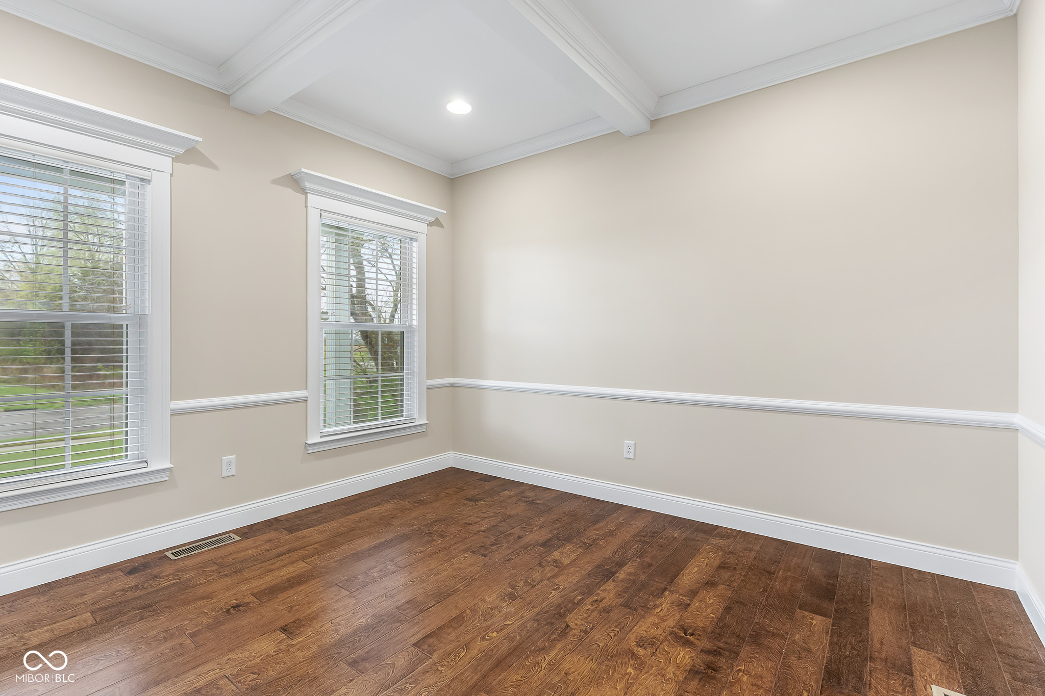 2503 Violet Way Columbus, IN 47201 - Photo 6 of 63