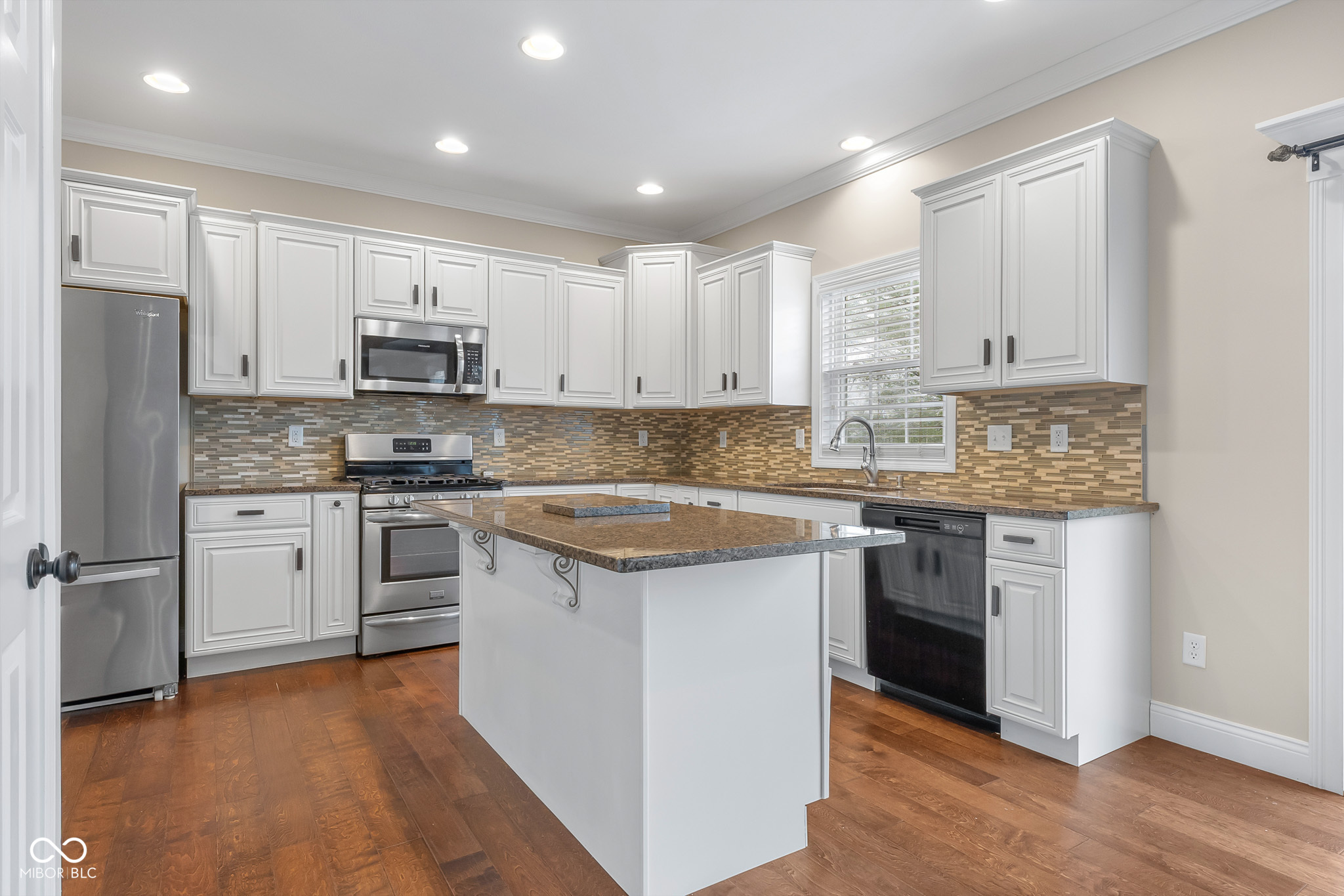 2503 Violet Way Columbus, IN 47201 - Photo 10 of 63