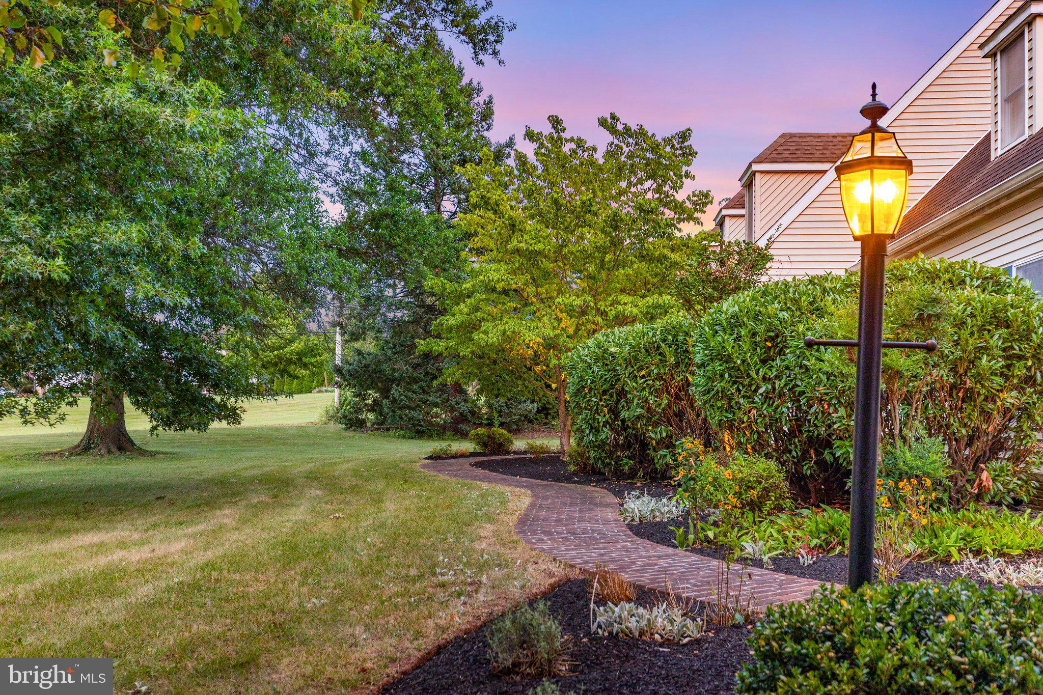 1575 Greenbriar Road York, PA 17404 - Photo 10 of 69