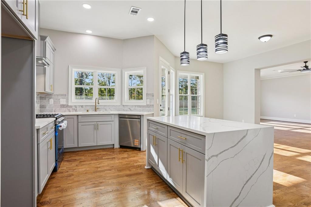 1949 Pucketts Drive Southwest Lilburn, GA 30047 - Photo 11 of 62