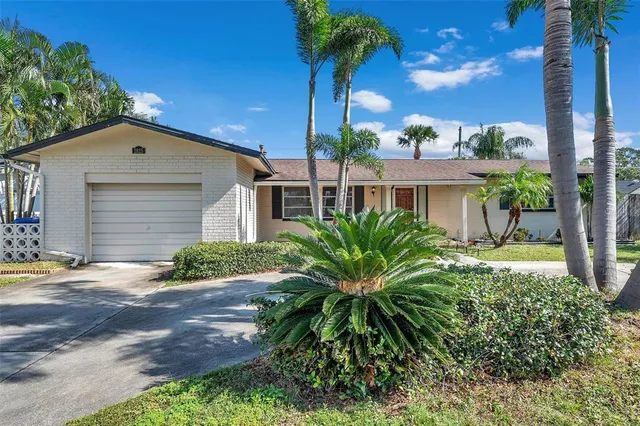 $455,000 | 2825 60th Street North, St. Petersburg, FL 33710