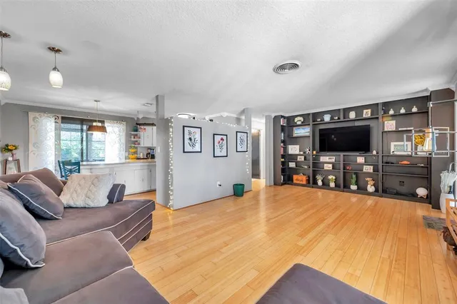 $455,000 | 2825 60th Street North, St. Petersburg, FL 33710