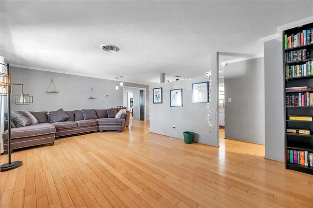 $455,000 | 2825 60th Street North, St. Petersburg, FL 33710