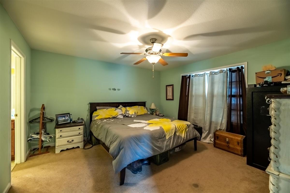 550 Lees Chapel Road Sweetwater, TN 37874 - Photo 11 of 19 11-550-Lees-Chapel-Rd-Sweetwater-TN