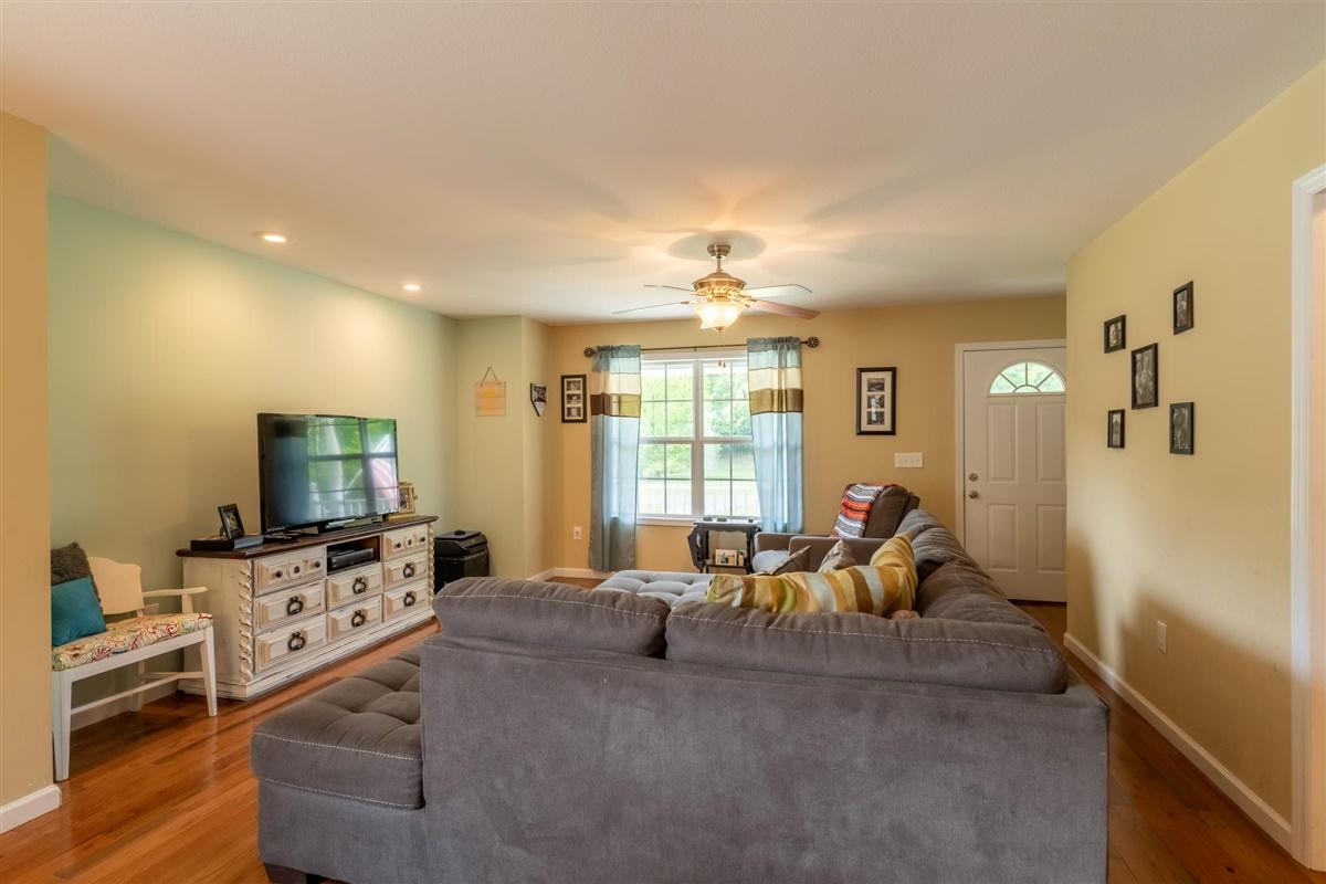 550 Lees Chapel Road Sweetwater, TN 37874 - Photo 5 of 19 05-550-Lees-Chapel-Rd-Sweetwater-TN