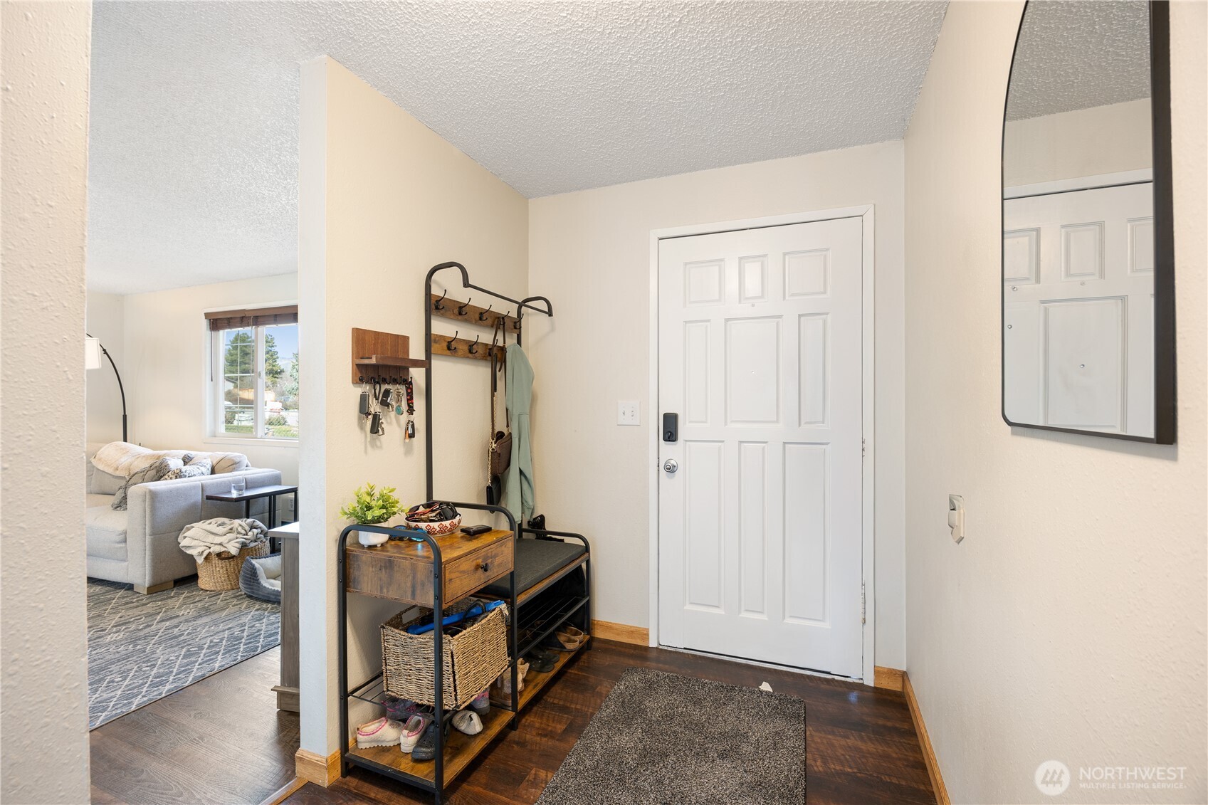 723 Lynn Street Wenatchee, WA 98801 - Photo 6 of 37