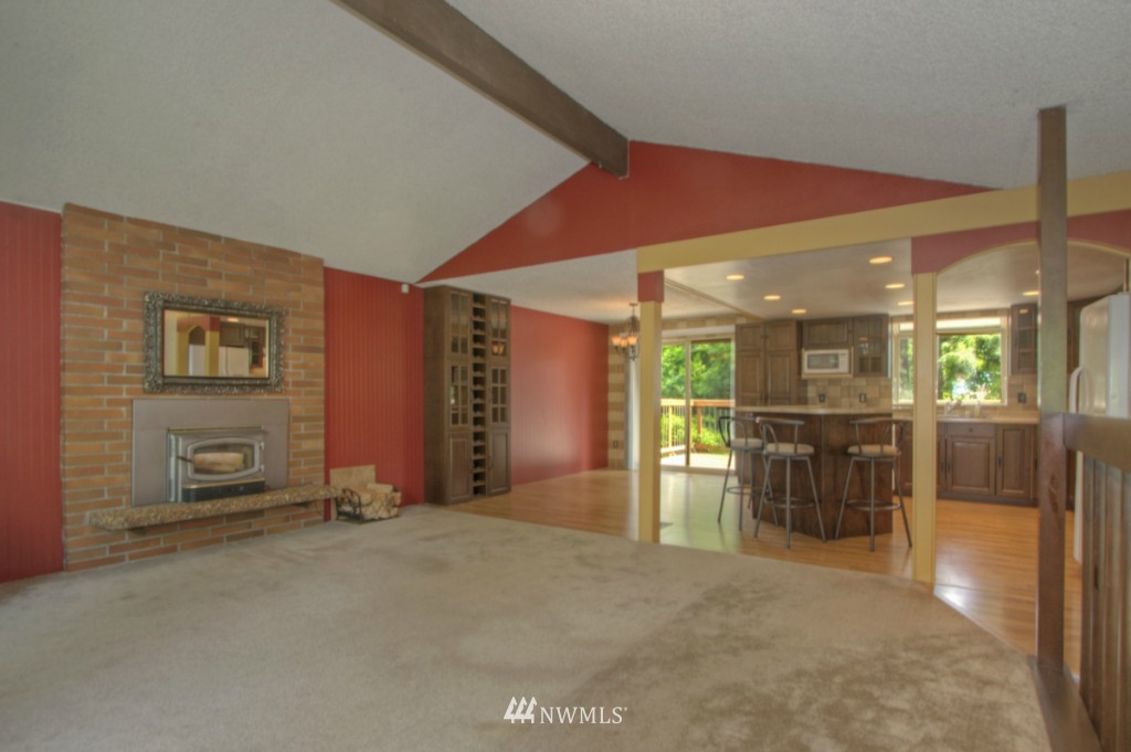 2825 Northeast 21st Street Renton, WA 98056 - Photo 3 of 19 Gallery Image 3