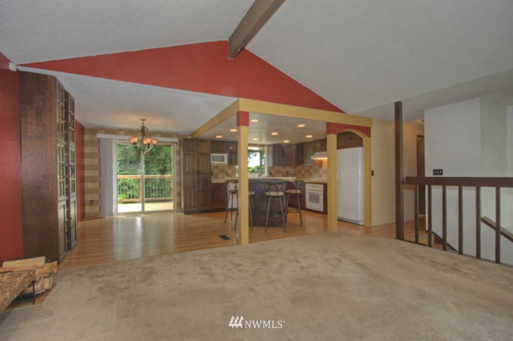 2825 Northeast 21st Street Renton, WA 98056 - Photo 4 of 19 Gallery Image 4