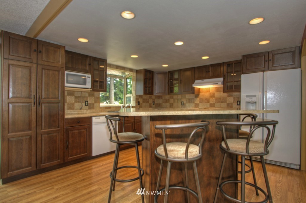 2825 Northeast 21st Street Renton, WA 98056 - Photo 7 of 19 Gallery Image 7