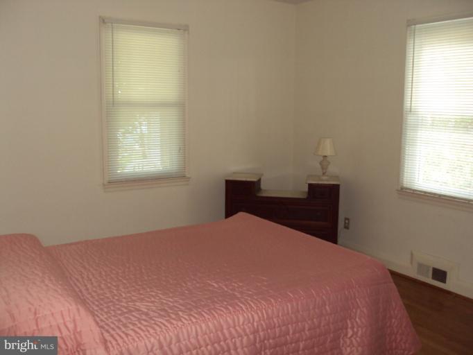 4301 Harcourt Road Baltimore, MD 21214 - Photo 5 of 15 Bedroom