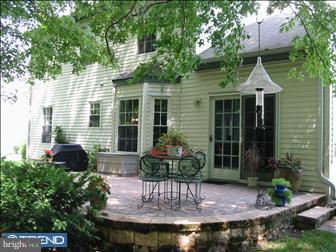 46 Warren Way Burlington, NJ 08016 - Photo 11 of 12 Exterior Back