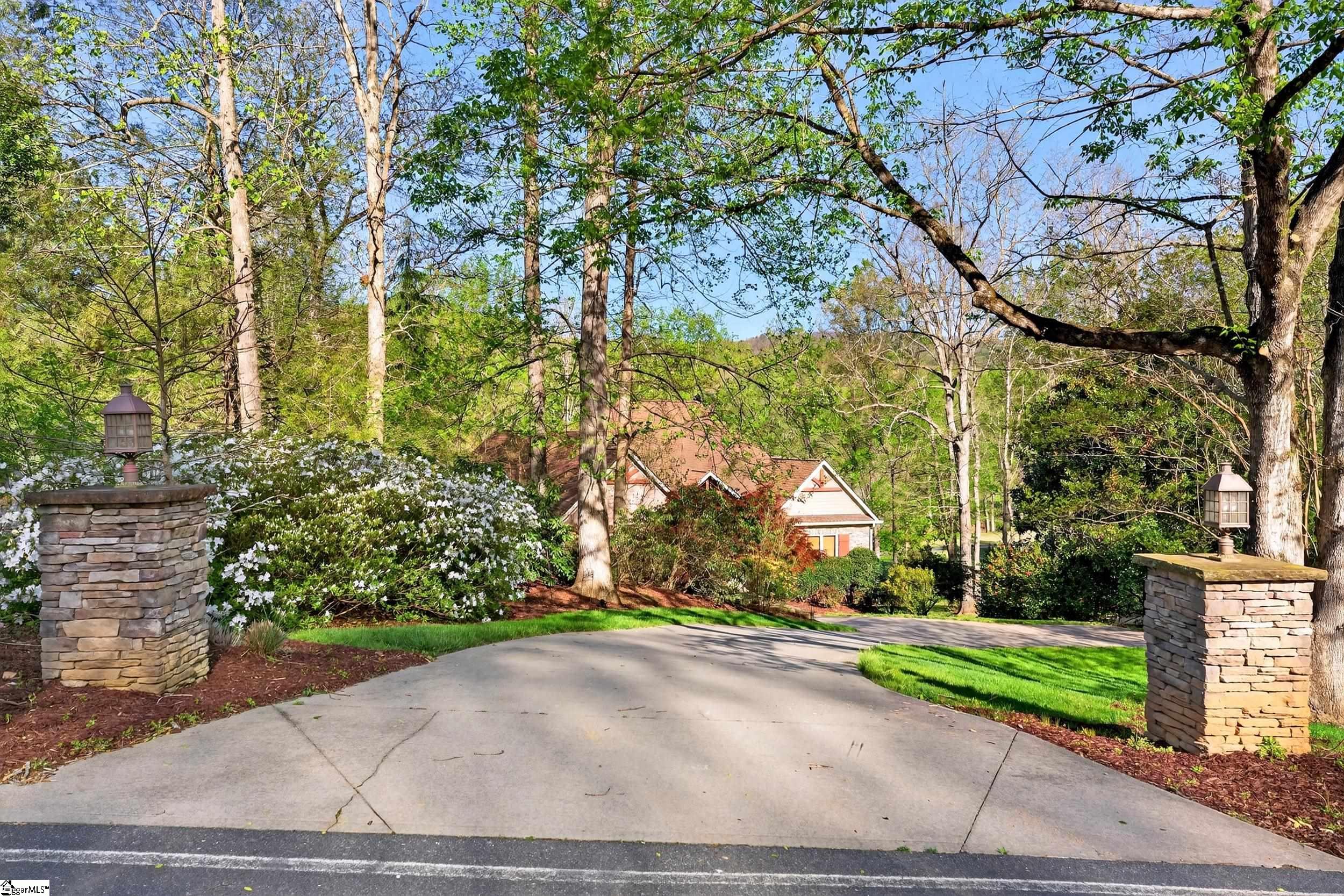 114 Kingshead Road Travelers Rest, SC 29690 - Photo 4 of 49