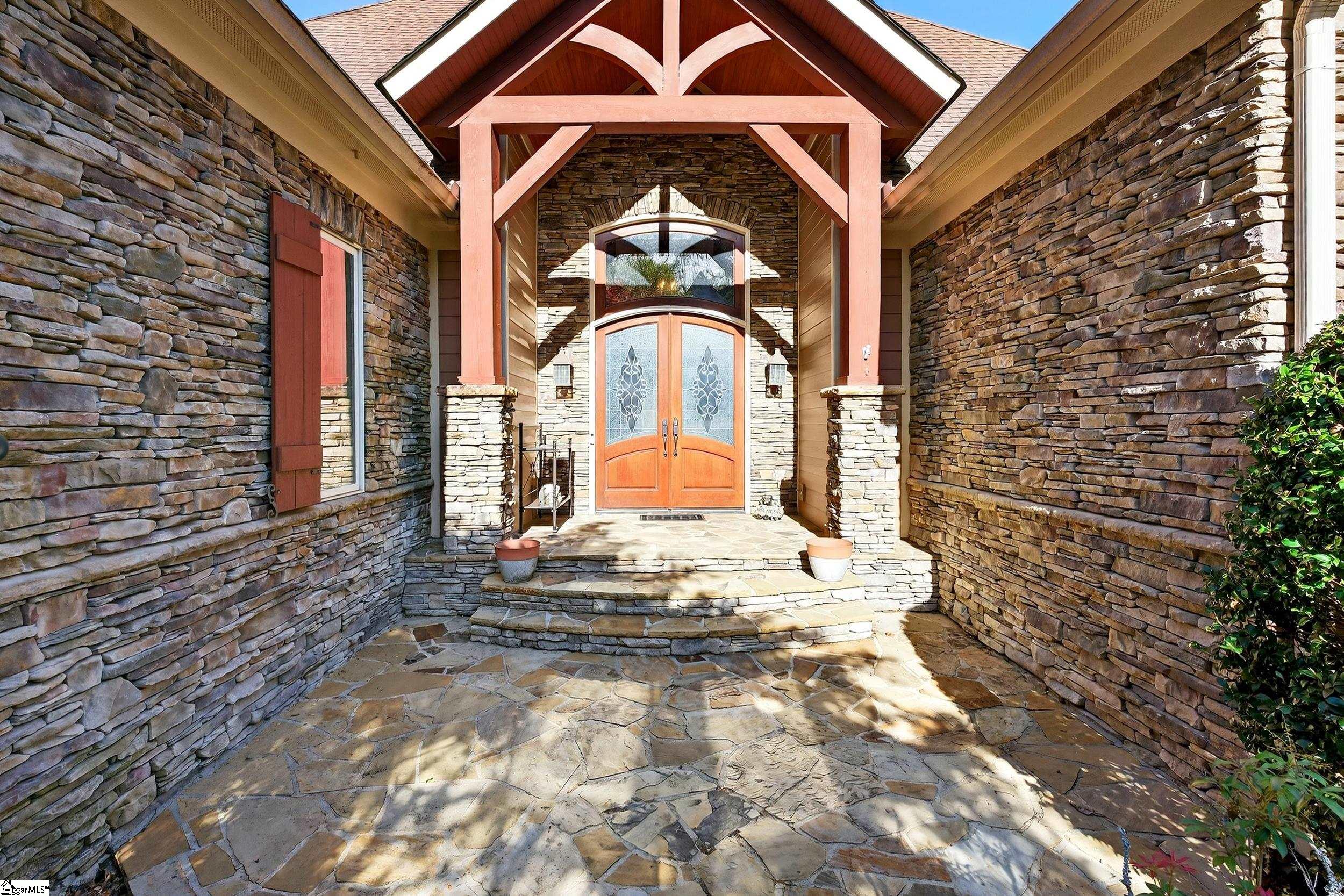 114 Kingshead Road Travelers Rest, SC 29690 - Photo 6 of 49