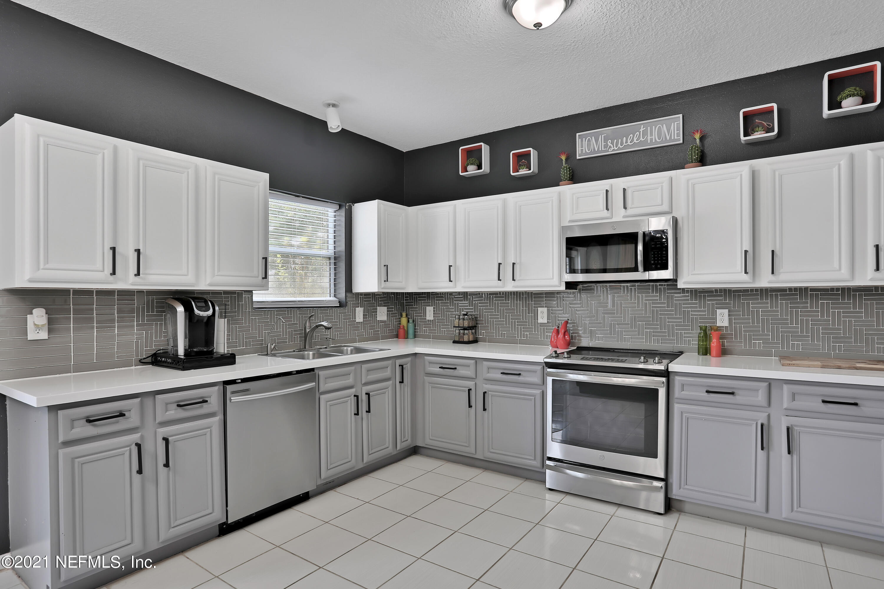1933 River Rock Road Jacksonville, FL 32221 - Photo 12 of 30 Kitchen #3