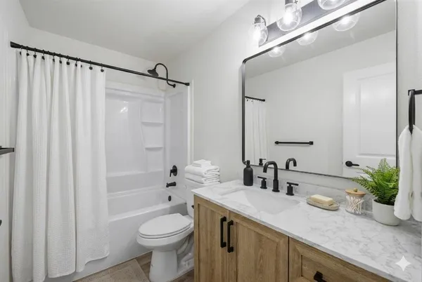 $1,185 | 4824 Wellesley Avenue, Unit C, Fort Worth, TX 76107