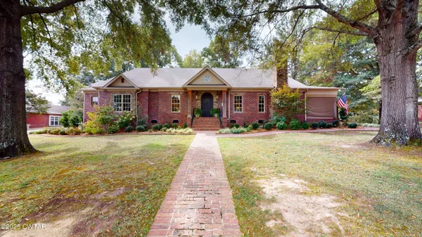 $519,900 | 213 West Main Street, Halls, TN 38040