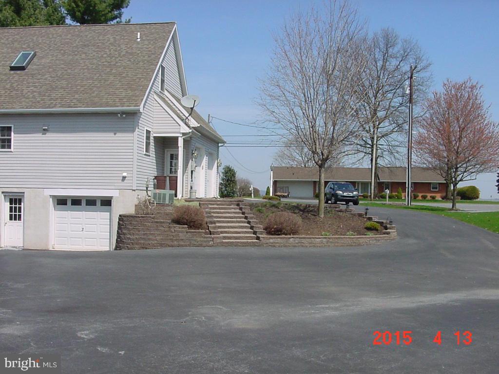 210 West Newport Road Lititz, PA 17543 - Photo 7 of 36