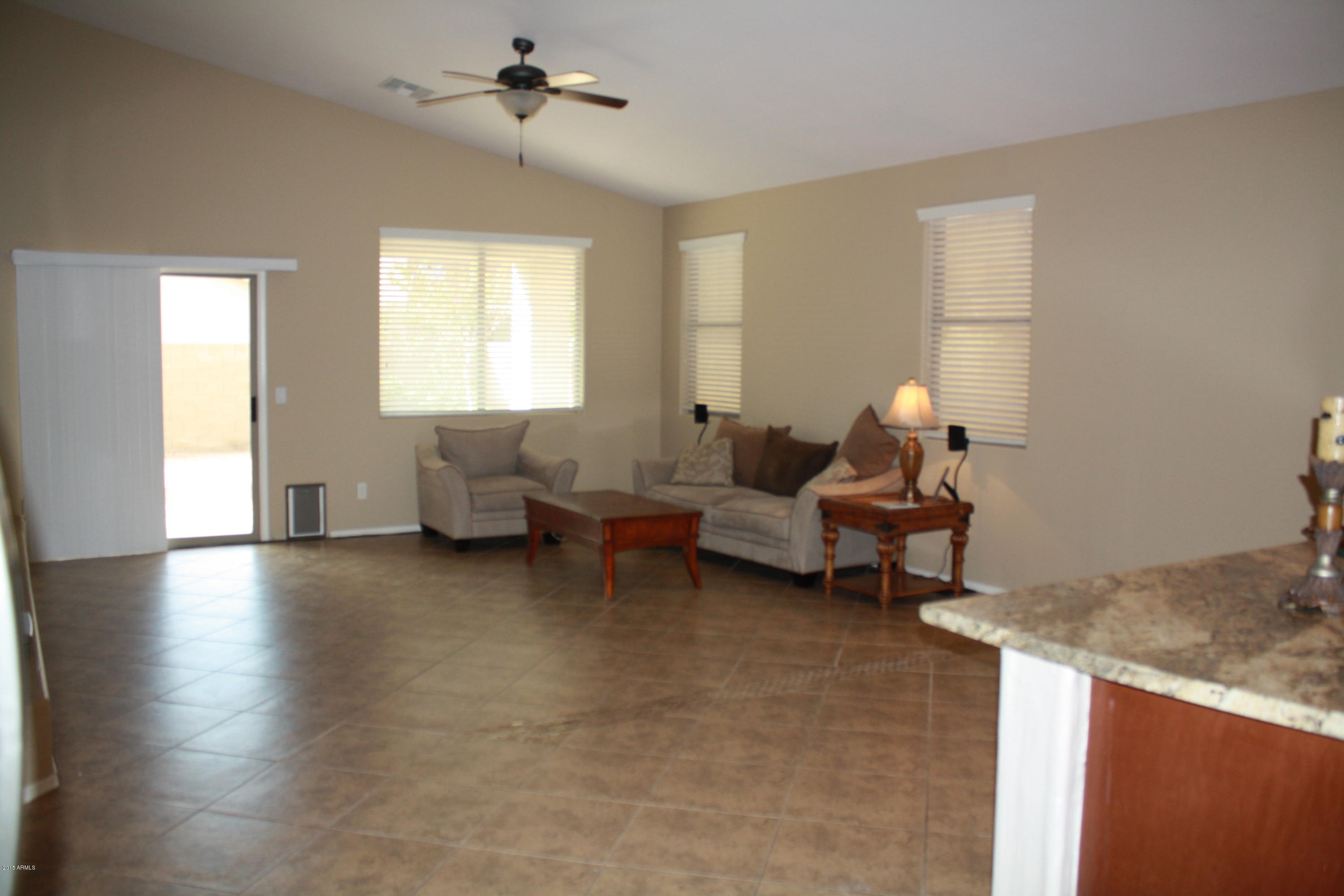 46100 West Ranch Road Maricopa, AZ 85139 - Photo 3 of 20 Family room