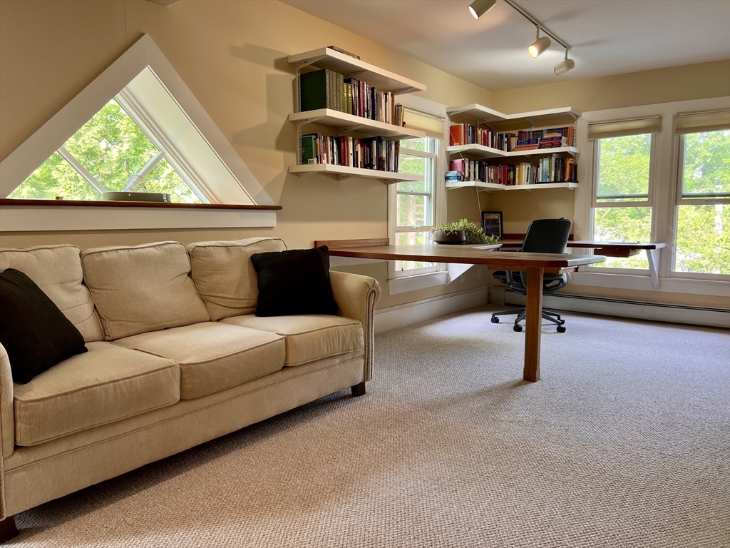 83 Bancroft Road Northampton, MA 01060 - Photo 25 of 41 Gallery Image 25