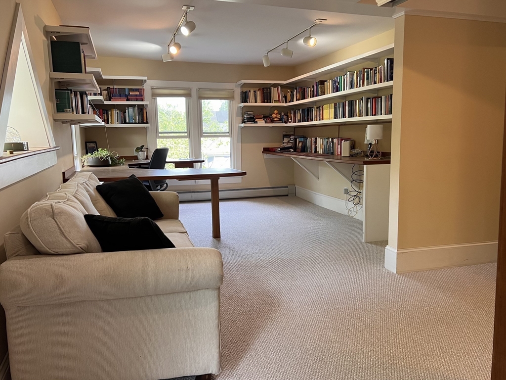 83 Bancroft Road Northampton, MA 01060 - Photo 26 of 41 Gallery Image 26