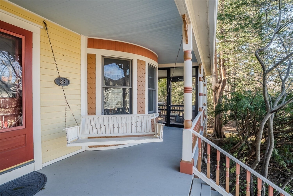 83 Bancroft Road Northampton, MA 01060 - Photo 6 of 41 Gallery Image 6