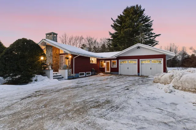 $499,900 | 166 Connector Road, Lincoln, NH 03251