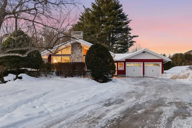 $499,900 | 166 Connector Road, Lincoln, NH 03251