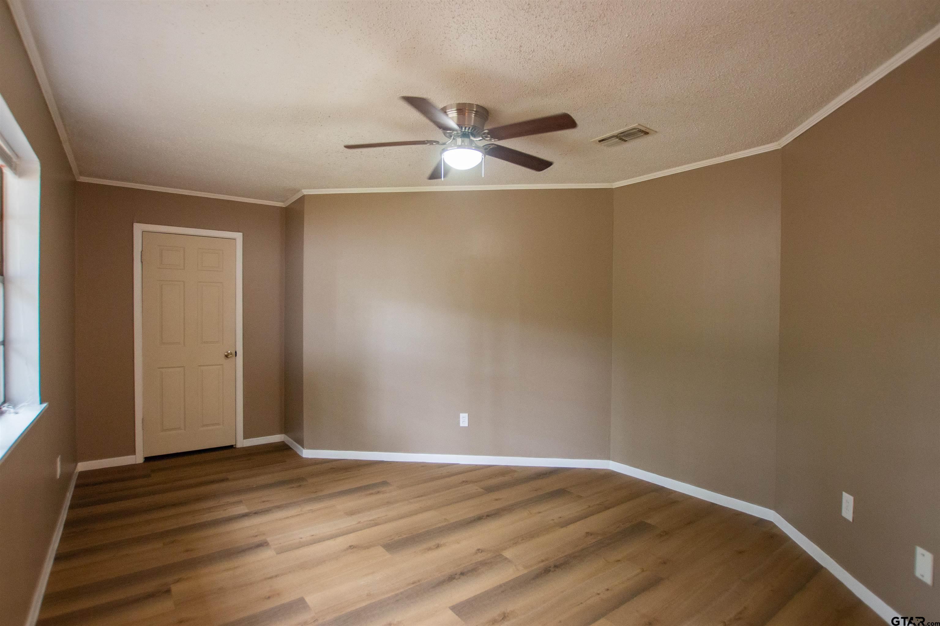 209 Miles Street Longview, TX 75605 - Photo 27 of 34