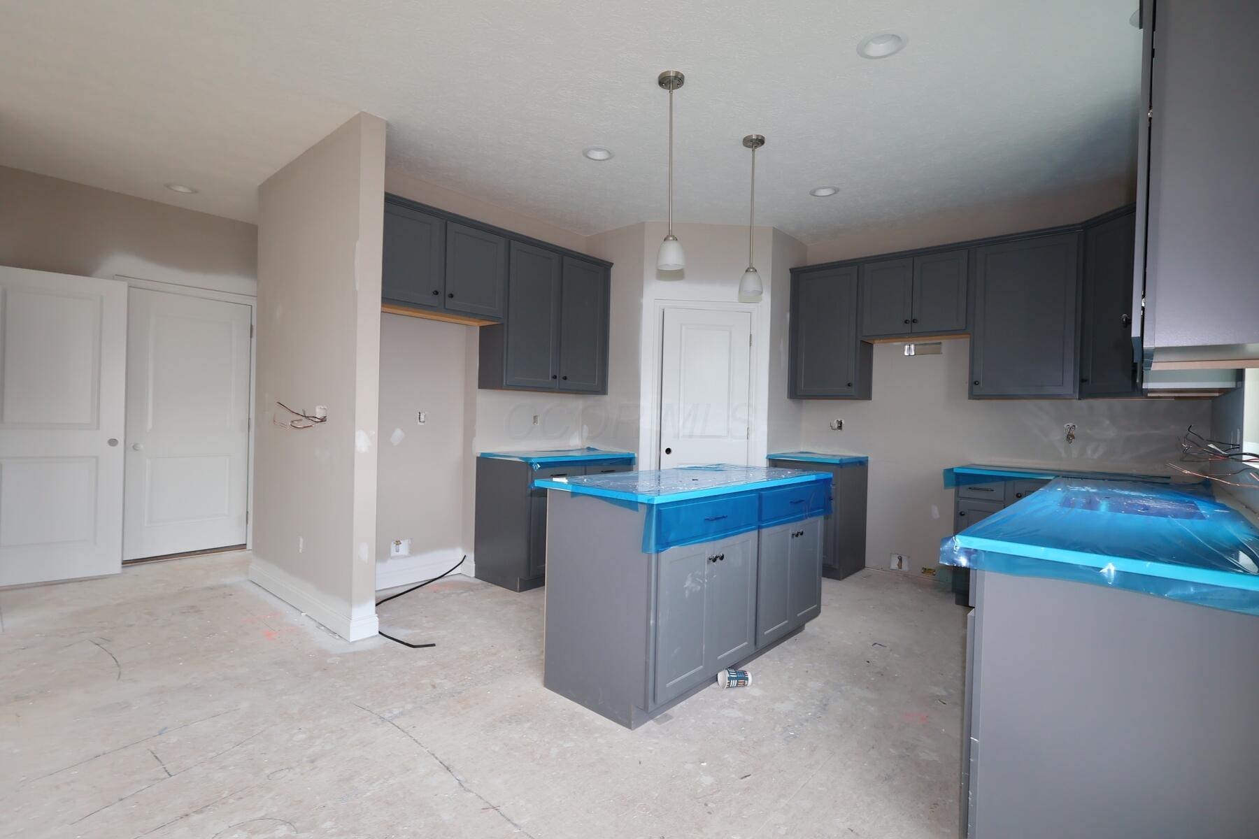 1674 Stinson Road Delaware, OH 43015 - Photo 7 of 20 Kitchen