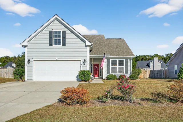 $359,000 | 1020 Bridlewood Farms Parkway, Ridgeville, SC 29472