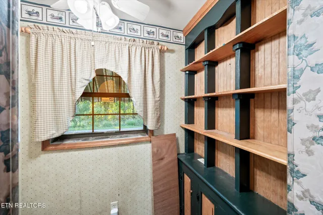 $535,000 | 1111 Cherokee Road, Byrdstown, TN 38549