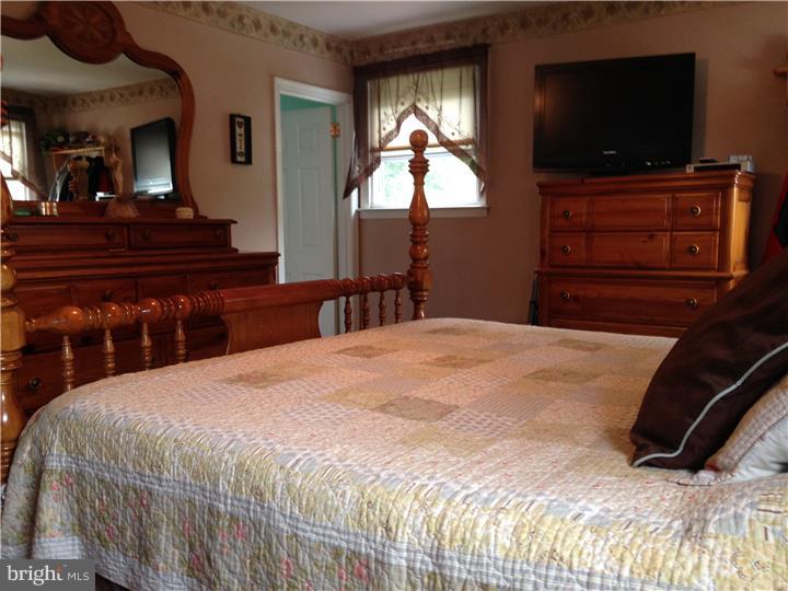 2701 Axe Factory Road Philadelphia, PA 19152 - Photo 19 of 25 Master Bedroom