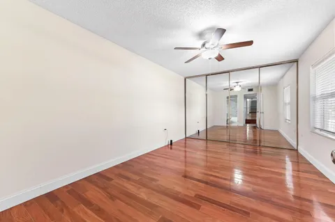 $319,500 | 38 Essex Court, Unit A, Royal Palm Beach, FL 33411