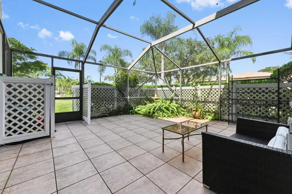 $299,000 | 38 Essex Court, Unit A, Royal Palm Beach, FL 33411