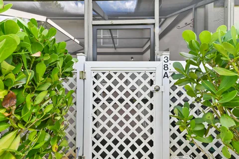 $319,500 | 38 Essex Court, Unit A, Royal Palm Beach, FL 33411