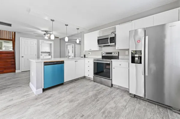 $299,000 | 38 Essex Court, Unit A, Royal Palm Beach, FL 33411