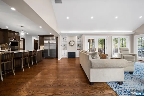 $1,629,000 | 6 Jonathan Smith Road, Morris Township, NJ 07960