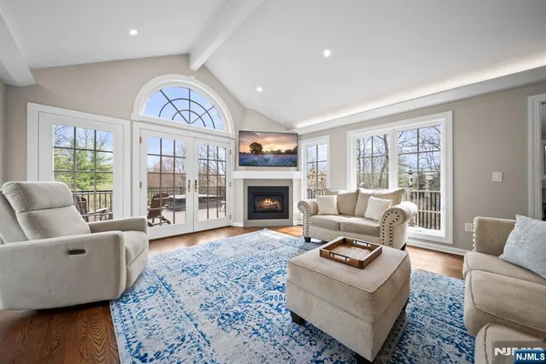 $1,629,000 | 6 Jonathan Smith Road, Morris Township, NJ 07960