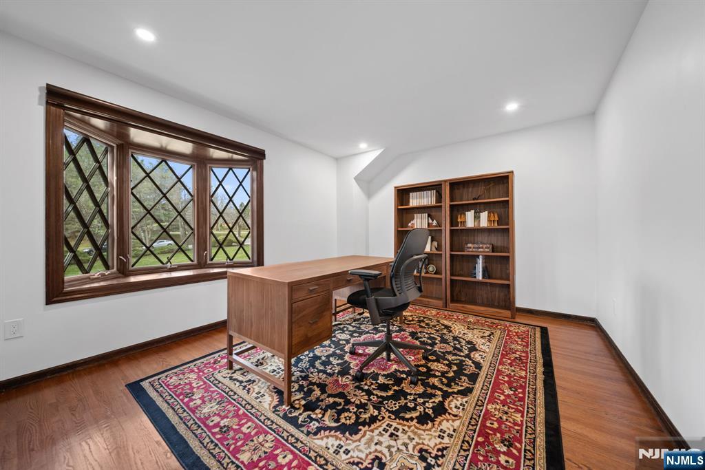 6 Jonathan Smith Road Morris Township, NJ 07960 - Photo 18 of 40