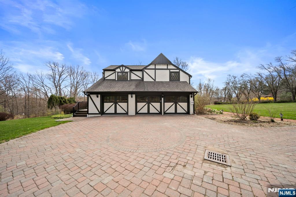 6 Jonathan Smith Road Morris Township, NJ 07960 - Photo 2 of 40