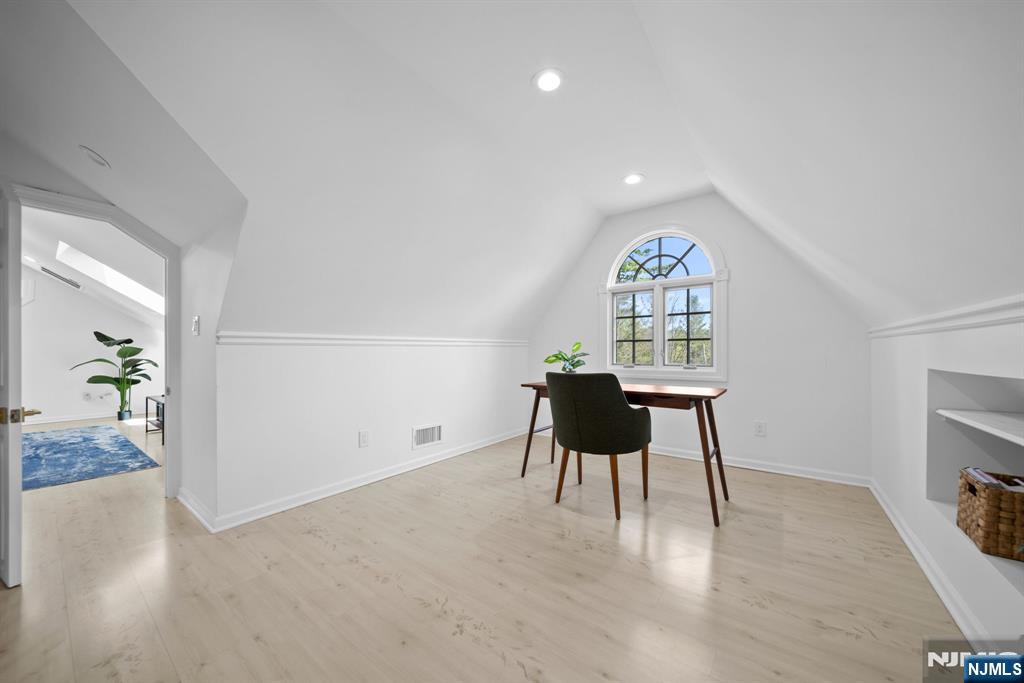 6 Jonathan Smith Road Morris Township, NJ 07960 - Photo 29 of 40