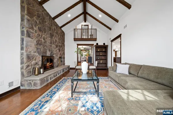 $1,629,000 | 6 Jonathan Smith Road, Morris Township, NJ 07960