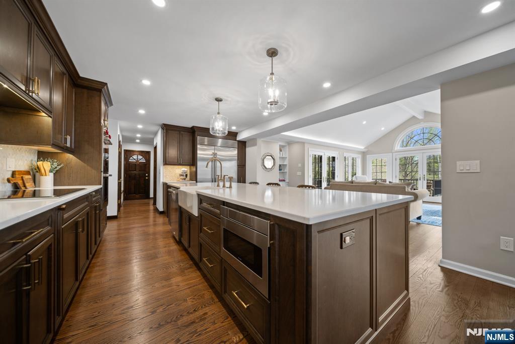 6 Jonathan Smith Road Morris Township, NJ 07960 - Photo 9 of 40