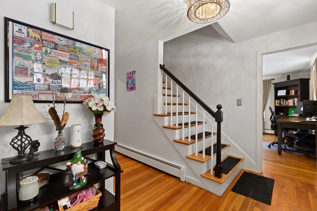 180 Rowley Bridge Road Topsfield, MA 01983 - Photo 16 of 42 a living room with furniture