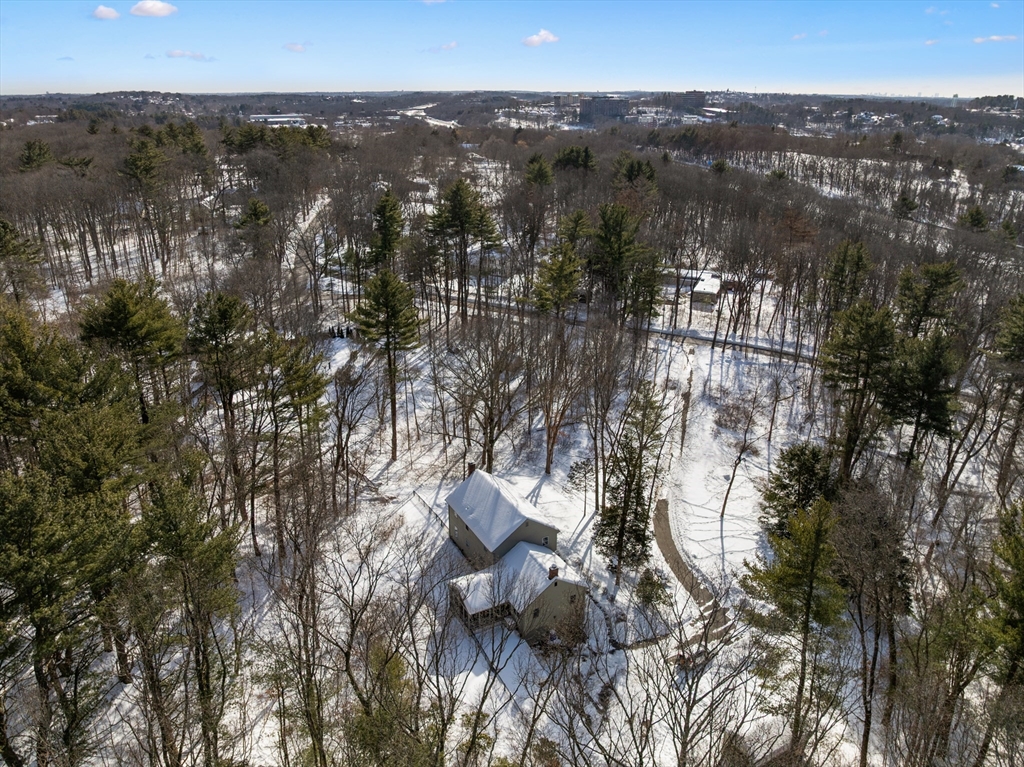 180 Rowley Bridge Road Topsfield, MA 01983 - Photo 41 of 42 a view of a city
