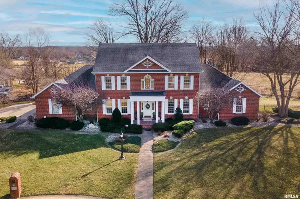 $699,000 | 2101 Windsor Drive, Marion, IL 62959