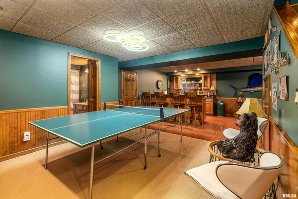 $689,000 | 2101 Windsor Drive, Marion, IL 62959