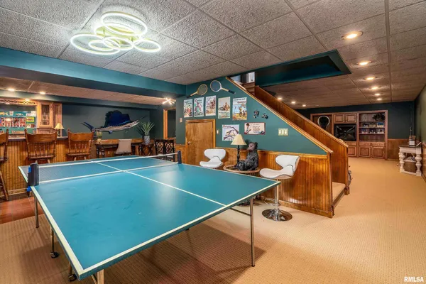 $689,000 | 2101 Windsor Drive, Marion, IL 62959