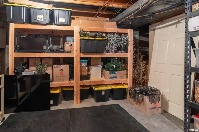 $699,000 | 2101 Windsor Drive, Marion, IL 62959