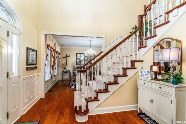 $699,000 | 2101 Windsor Drive, Marion, IL 62959